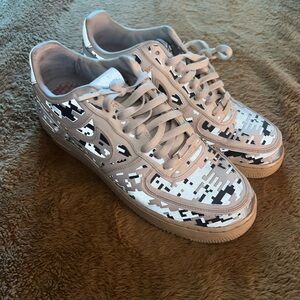 Nike Air Force 1 Digi Camo